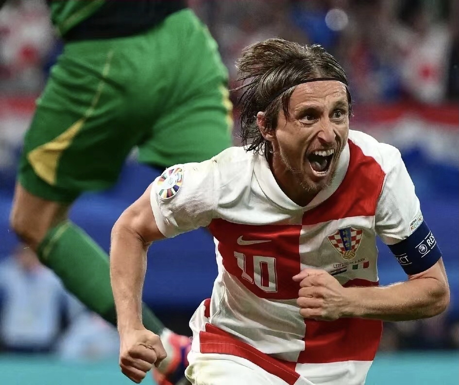 九游游戏中心-集结日新奥尔良鹈鹕备战NBA常规赛，外线爆发细节曝光，信心回归，资深球员宣示担当的简单介绍